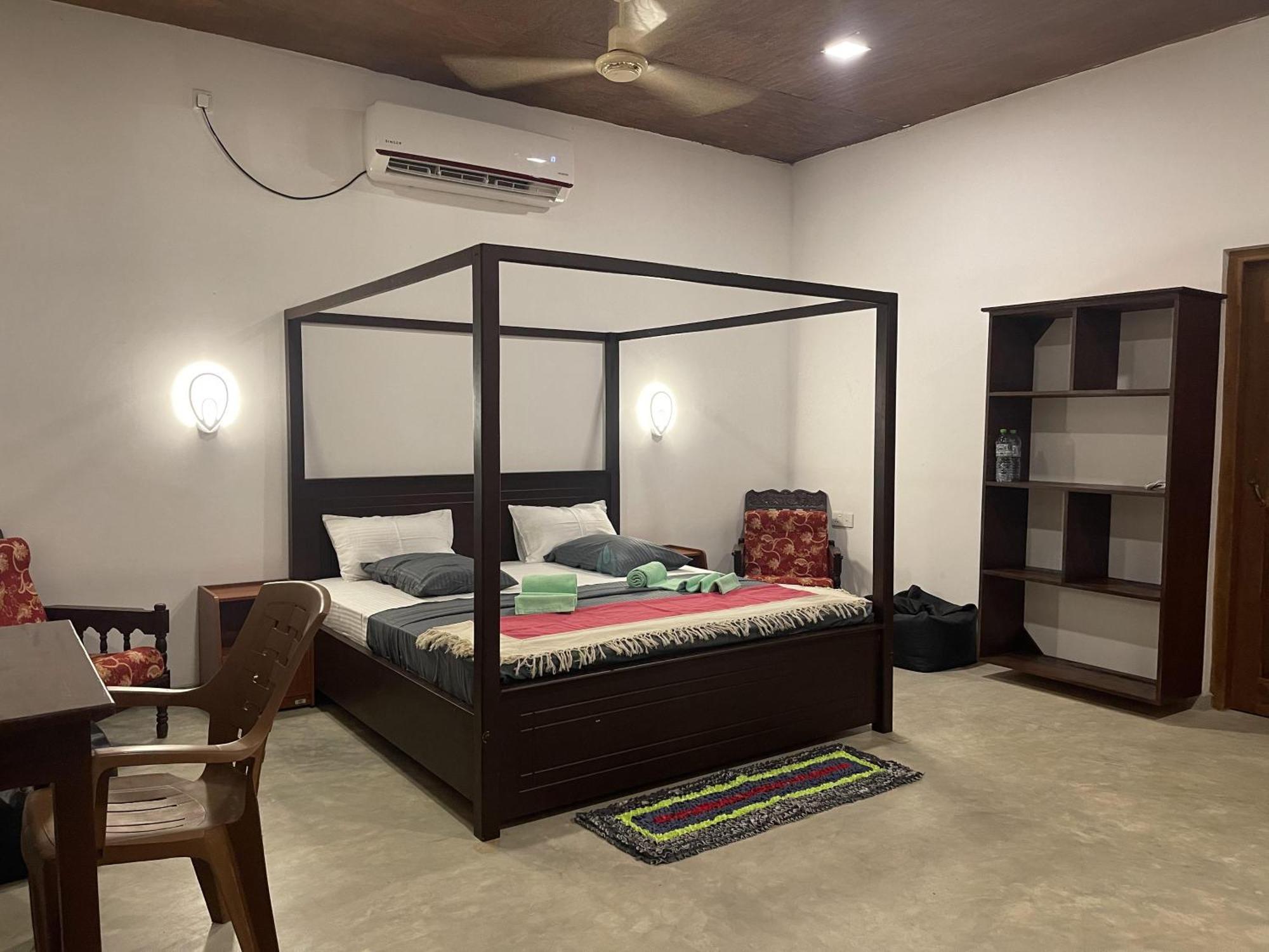 Coconut Hill Arugam Bay Hostel Exterior photo