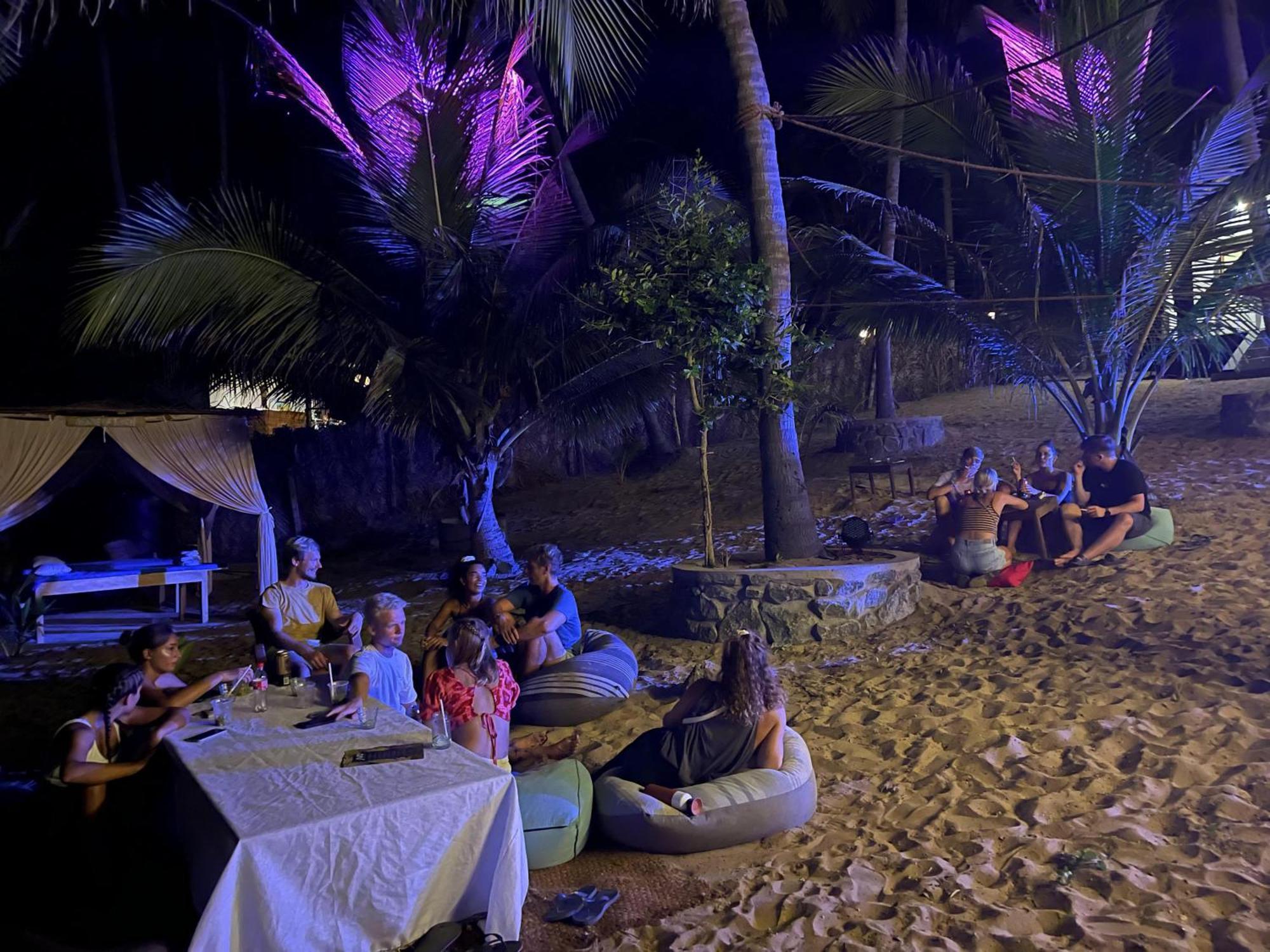 Coconut Hill Arugam Bay Hostel Exterior photo