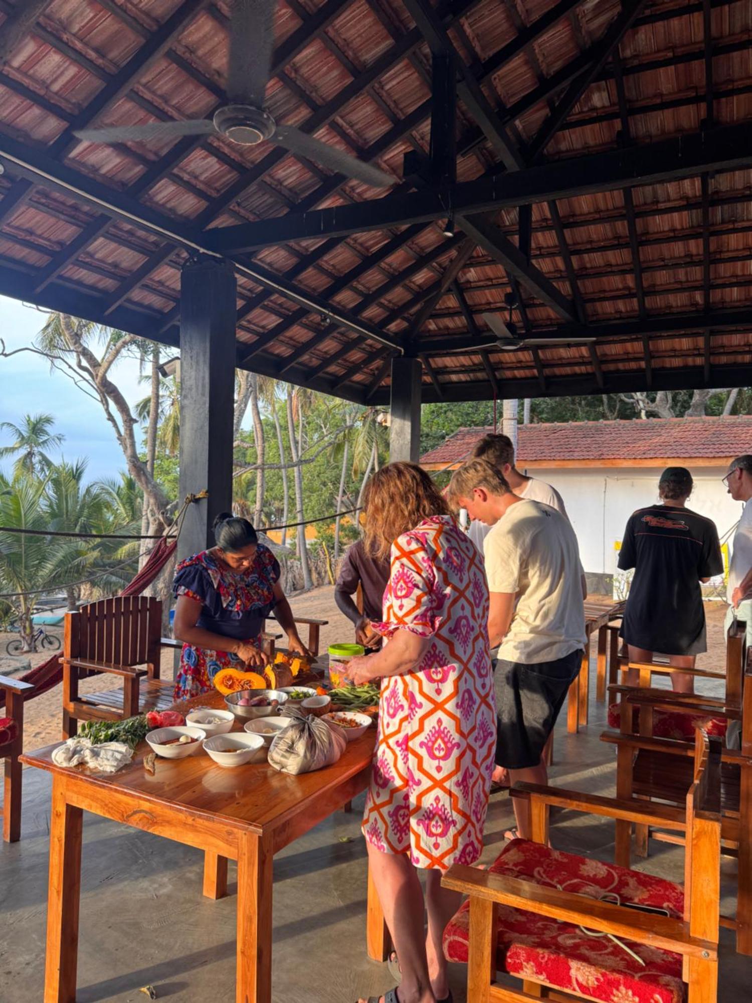 Coconut Hill Arugam Bay Hostel Exterior photo